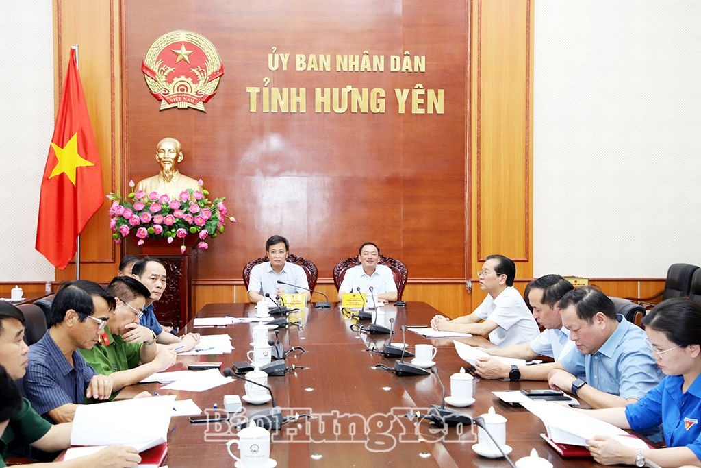 Thủ tướng Chính phủ Phạm Minh Chính chủ trì hội nghị trực tuyến về khắc phục hậu quả bão số 3