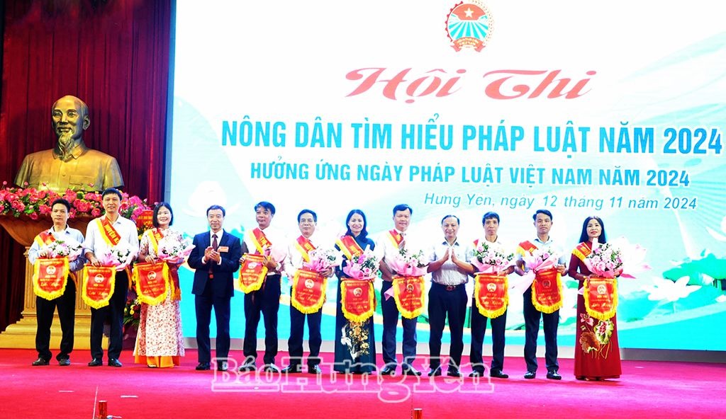 Hội thi nông dân tìm hiểu pháp luật 