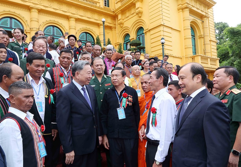 Phát huy truyền thống đoàn kết, đồng thuận của các tầng lớp nhân dân thông qua vai trò của Ban Công tác Mặt trận