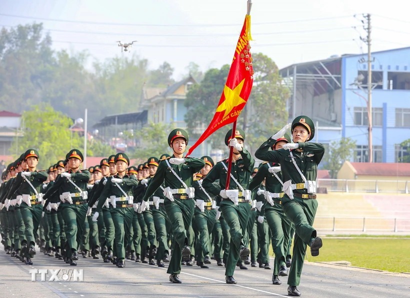 Chính phủ cho ý kiến về sửa đổi Luật Sỹ quan Quân đội Nhân dân Việt Nam